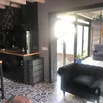 Atelier - Jardin Y Terraza 컨트리하우스 *