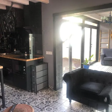 Atelier - Jardin Y Terraza בית כפרי *
